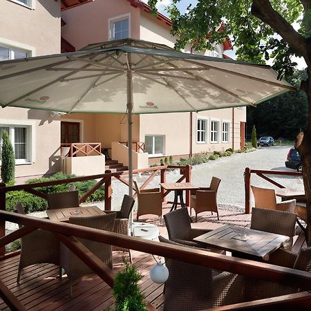 Aura - Hotel & Restaurant & Sauna Жельона Гора Ресторант снимка